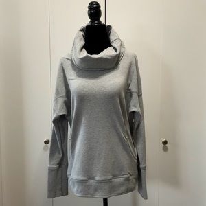 Lululemon Rest Day Pullover Size 8